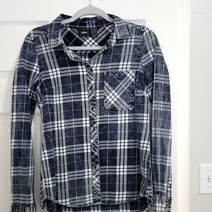 Daytrip Long Sleeve button up